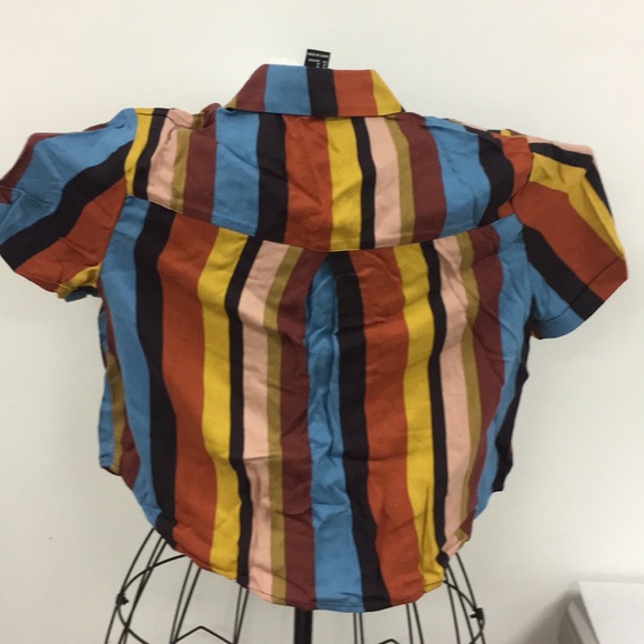 Forever 21 multi colored crop blouse - Picture 3 of 3